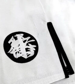 Combat Corner BJJ Life CompLite White BJJ GI -Boxing Martial Arts Shop BJJ LIFE CompLite WHITE GI TRIM AND SKIRT PATCH DETAIL 600x674 1