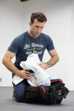 FUJI Sports Day Trainer Duffle Bag 21 FUJI Sports Day Trainer Duffle Bag -Boxing Martial Arts Shop FUJI Sports Day Trainer Duffle Bag 9